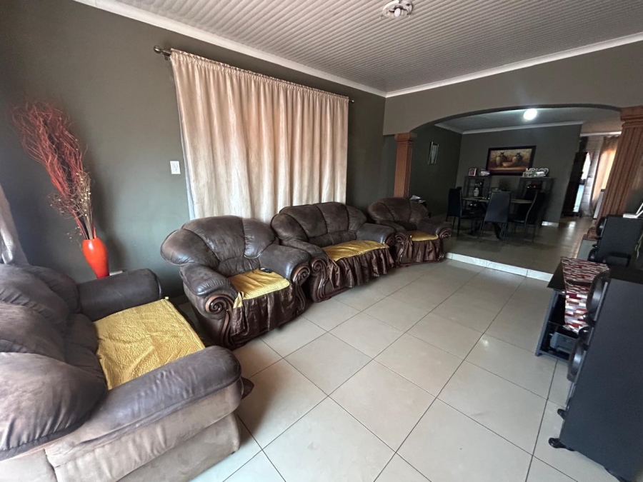 To Let 3 Bedroom Property for Rent in Kathu Northern Cape
